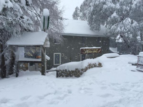 Отель Feathertop Alpine Lodge, Фолс Крик